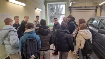 c7d5b6ff-5311-490d-ba9e-3024f7346840