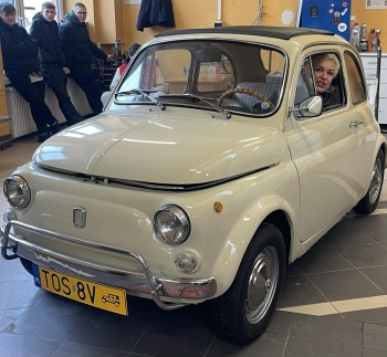 e13e5227-7c56-4f4e-859a-af6191a7afb9