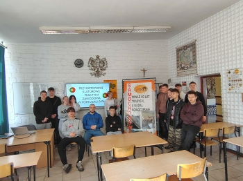 9be8467c-def6-4b12-a1f7-b045a53223b0