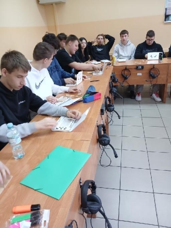 b8661948-65b9-41f1-821f-64bbddf4c21e