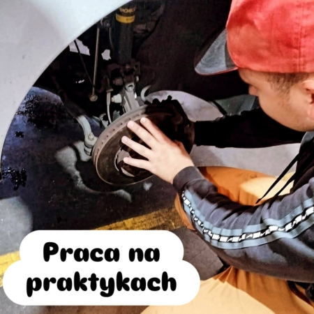 Praca uczniów CKZiU na praktykach miesięcznych w Portugalii.