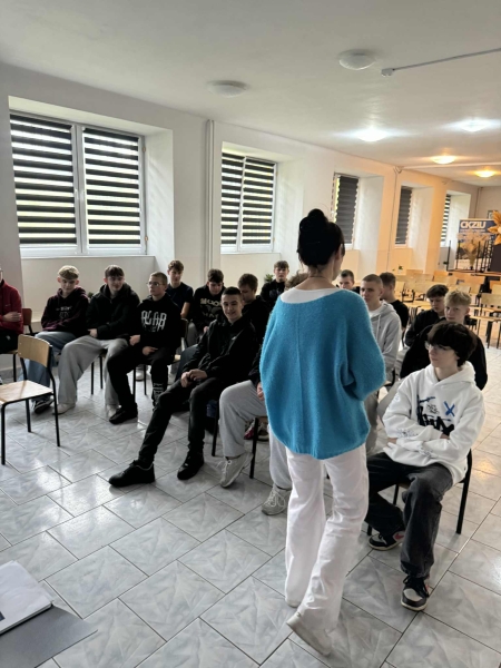 ,SIŁA W GŁOSIE - TEATR I PSYCHOLOGIA W EDUKACJI''