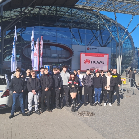 SAMOCHODÓWKA NA TARGACH ENEX 2026